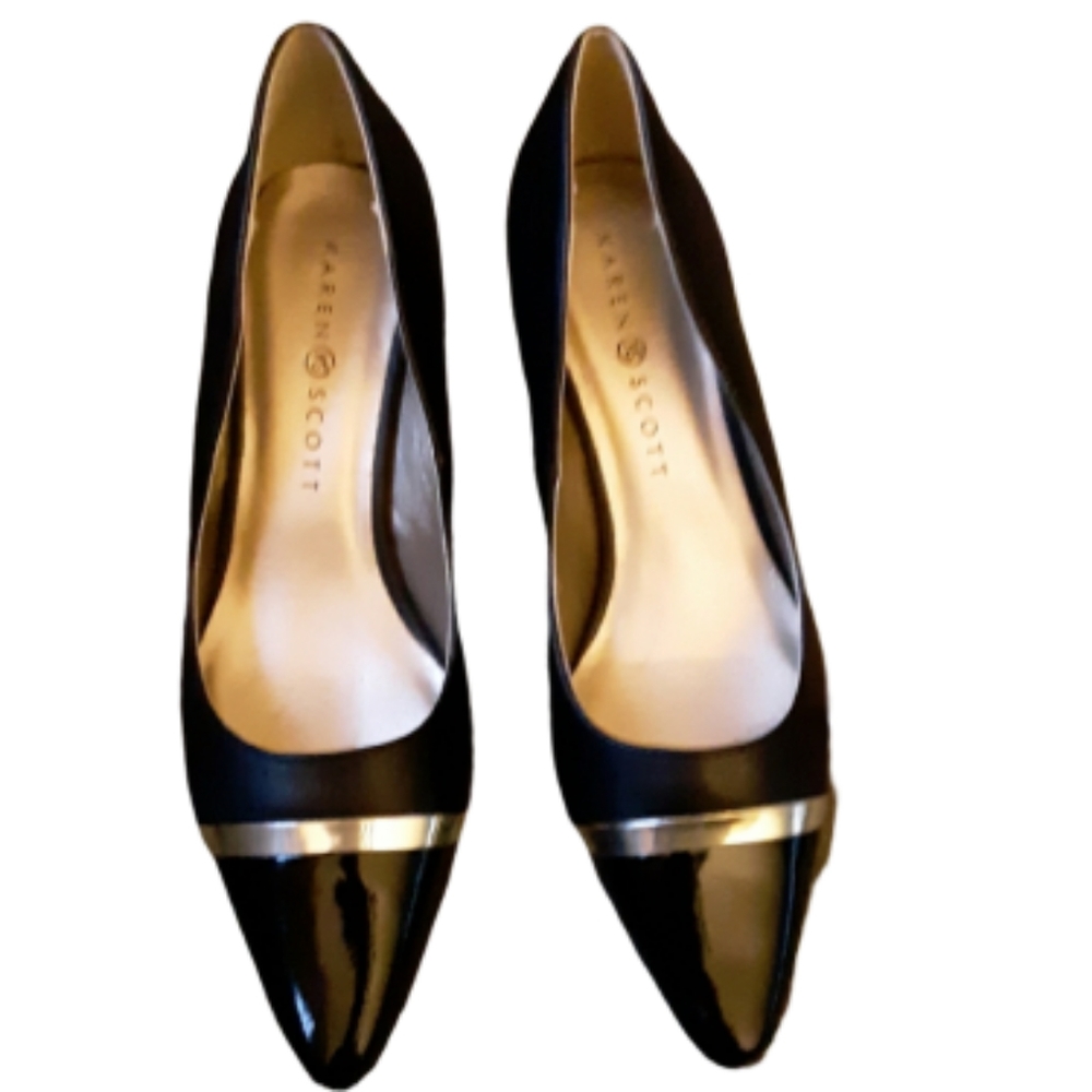 Karen Scott Black & Gold Rease Pumps Nwot - image 1